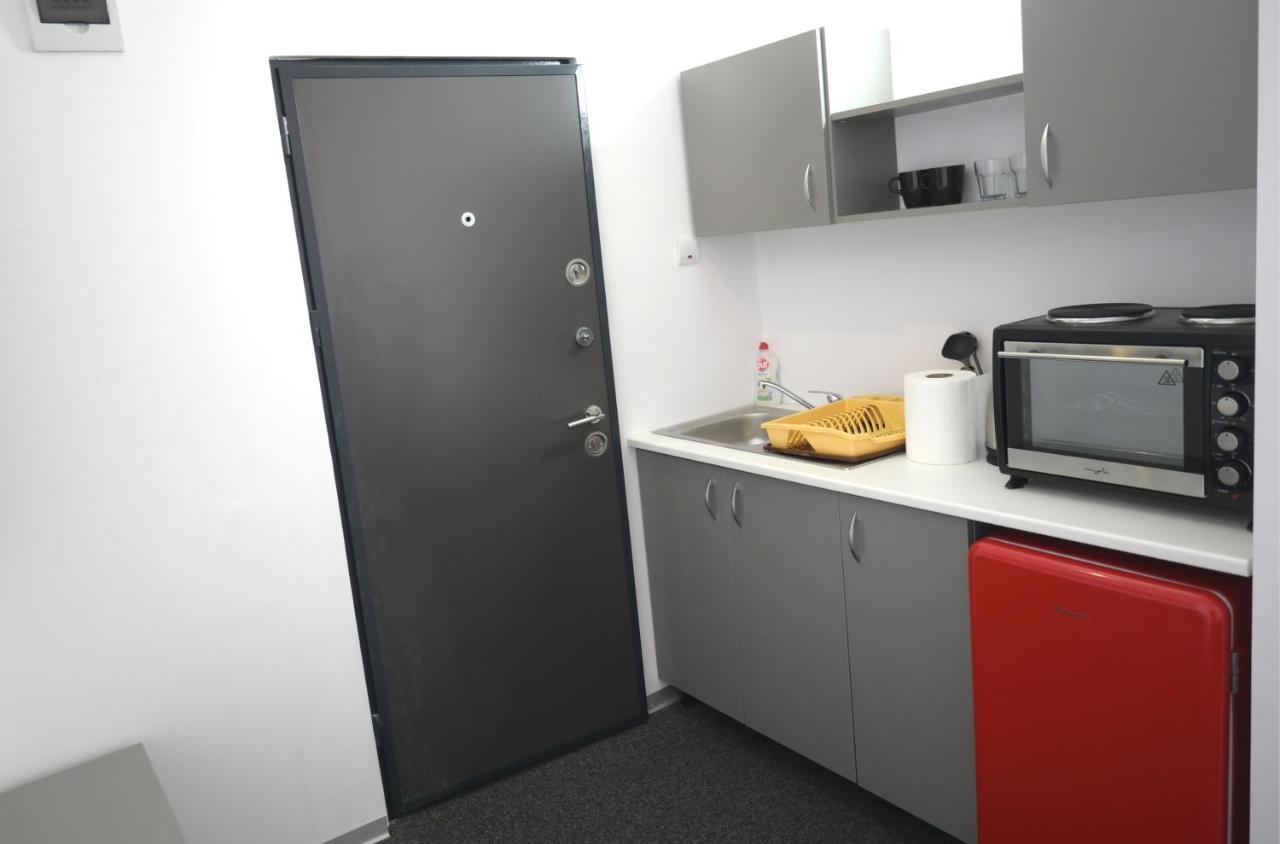 Luana Airport Apartments #8 Otopeni Eksteriør billede